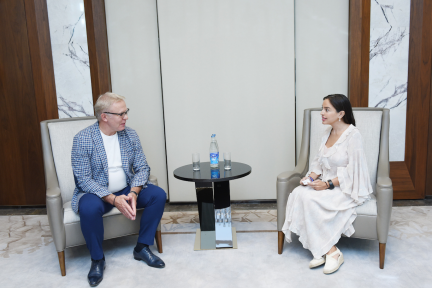 Leyla Aliyeva met with UN Goodwill Ambassador Vyacheslav Fetisov.