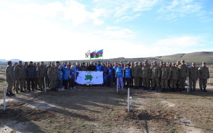 Yaşıl Marafon çərçivəsində Müşfiqabad qəsəbəsində ilin yekun ağacəkmə aksiyası  keçirilib